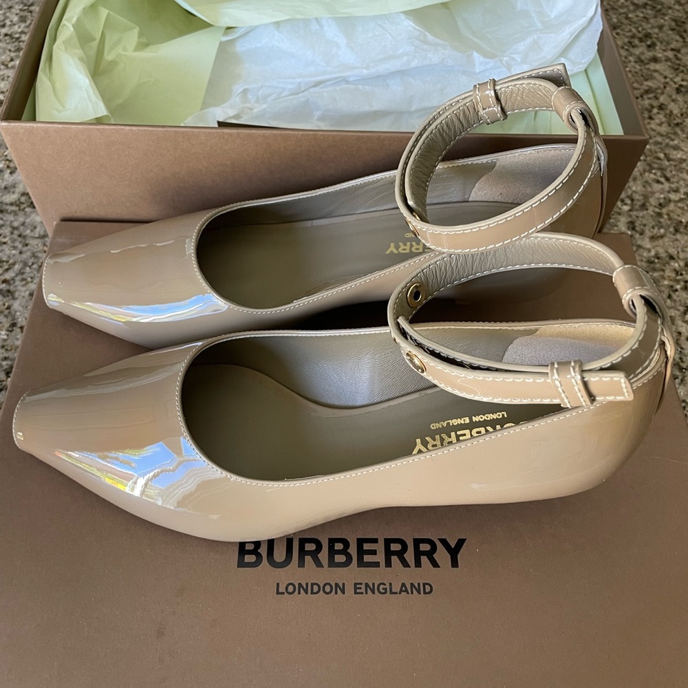 Burberry women shoes